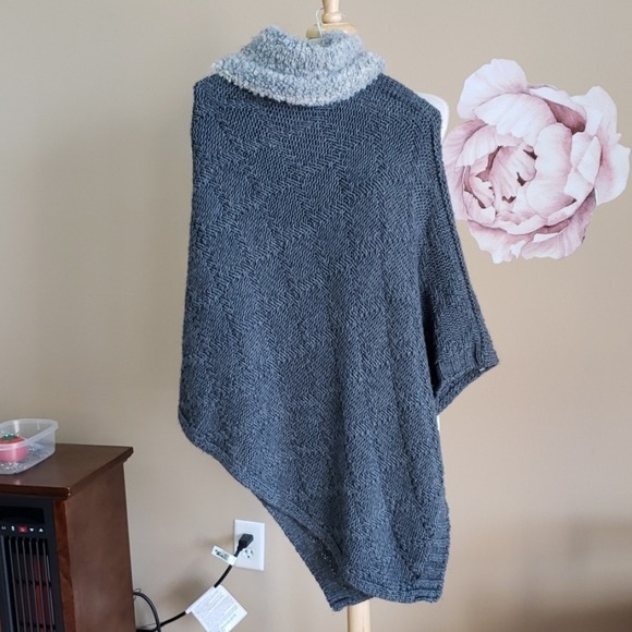 New Cocogio Poncho Grey / Silver Poncho Sweater