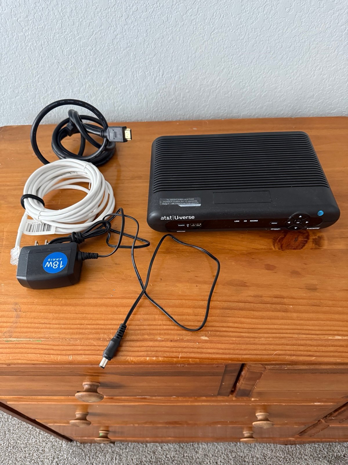 ARRIS Uverse top box with cords