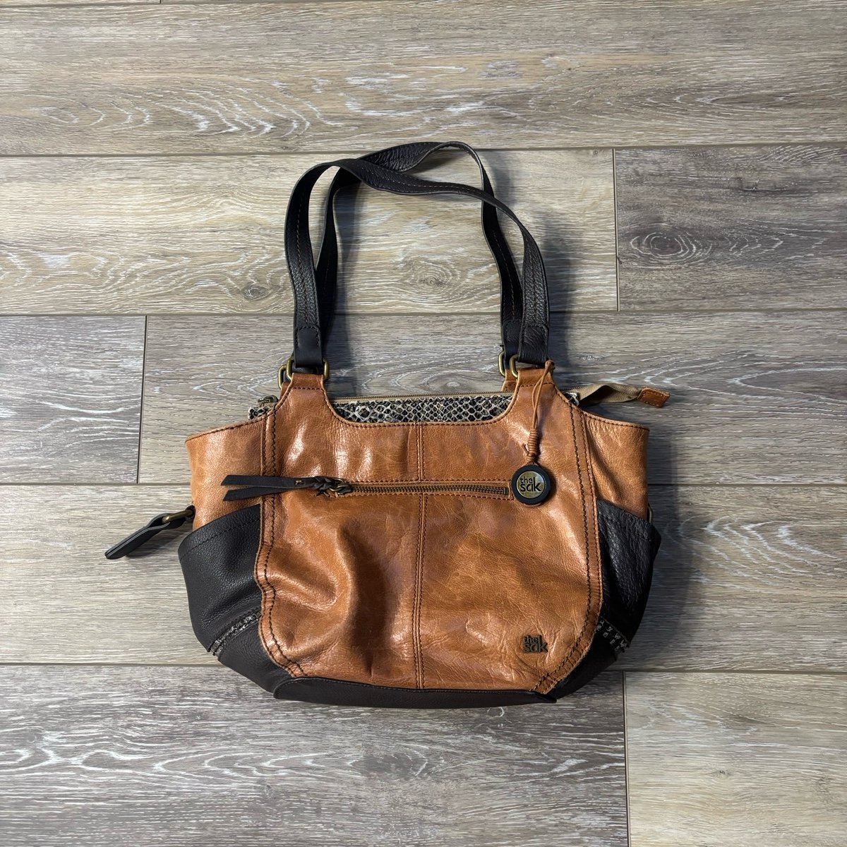 The Sak Kendra Hobo Purse Two Toned Brown Leather Satchel Shoulder HandBag Boho