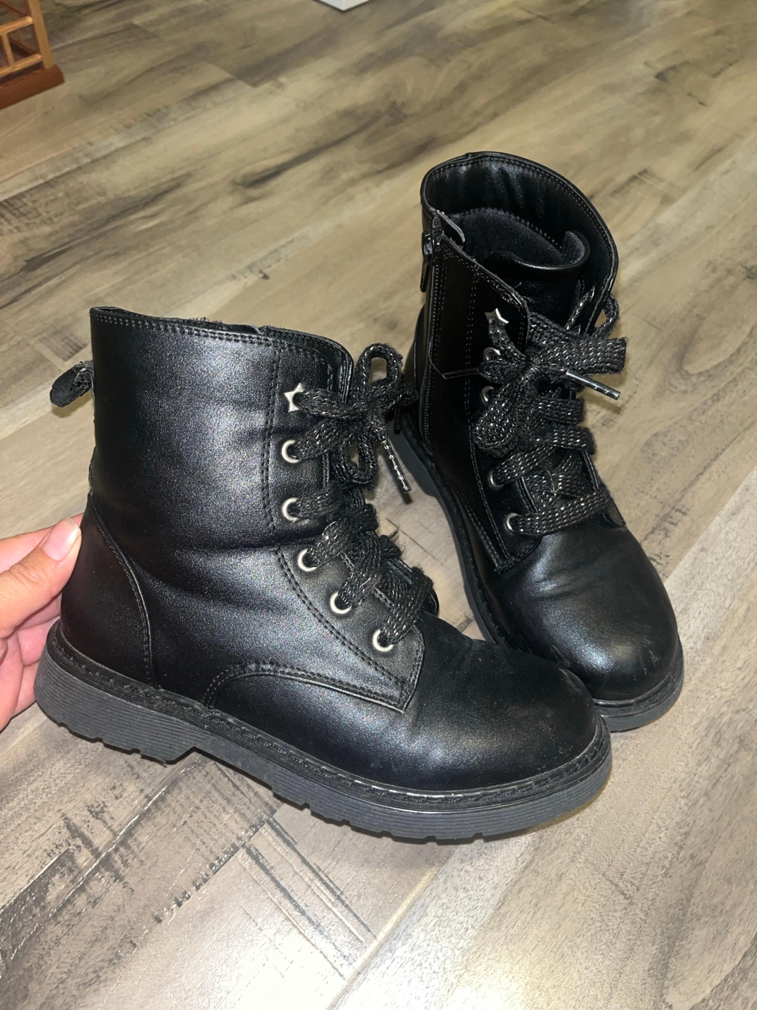 Girls Boots