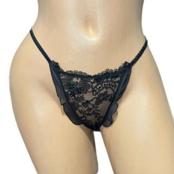 Victoria’s Secret Designer Collection Sexy Lace Mesh V -String Panty Black S