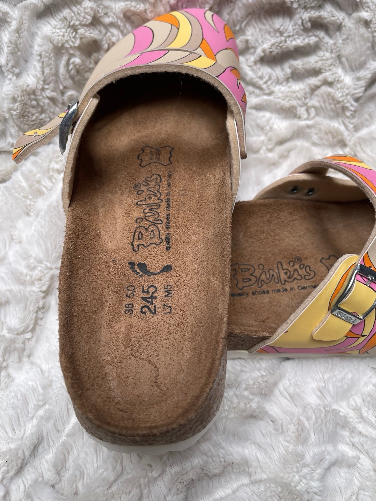 サンダル・ミュール BURBERRY BROWN CANVAS MULES Burberry Red White Floral Mules/Size 38