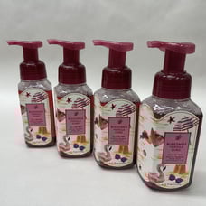 Lot Of 4! Bath & Body Works Gentle Foaming Hand Soap BOARDWALK VANILLA CONE NEW