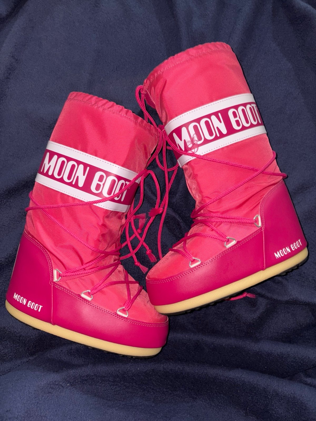 Hot Pink Moonboots