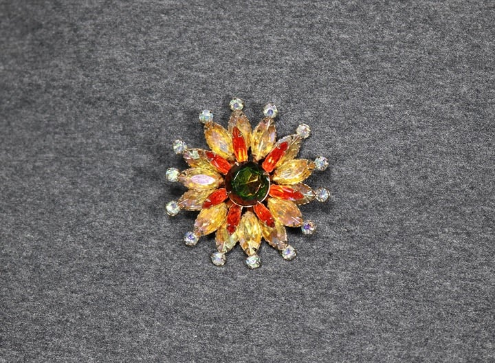 vintage costume jewelry multi colored Aurora borealis rhinestone Brooch
