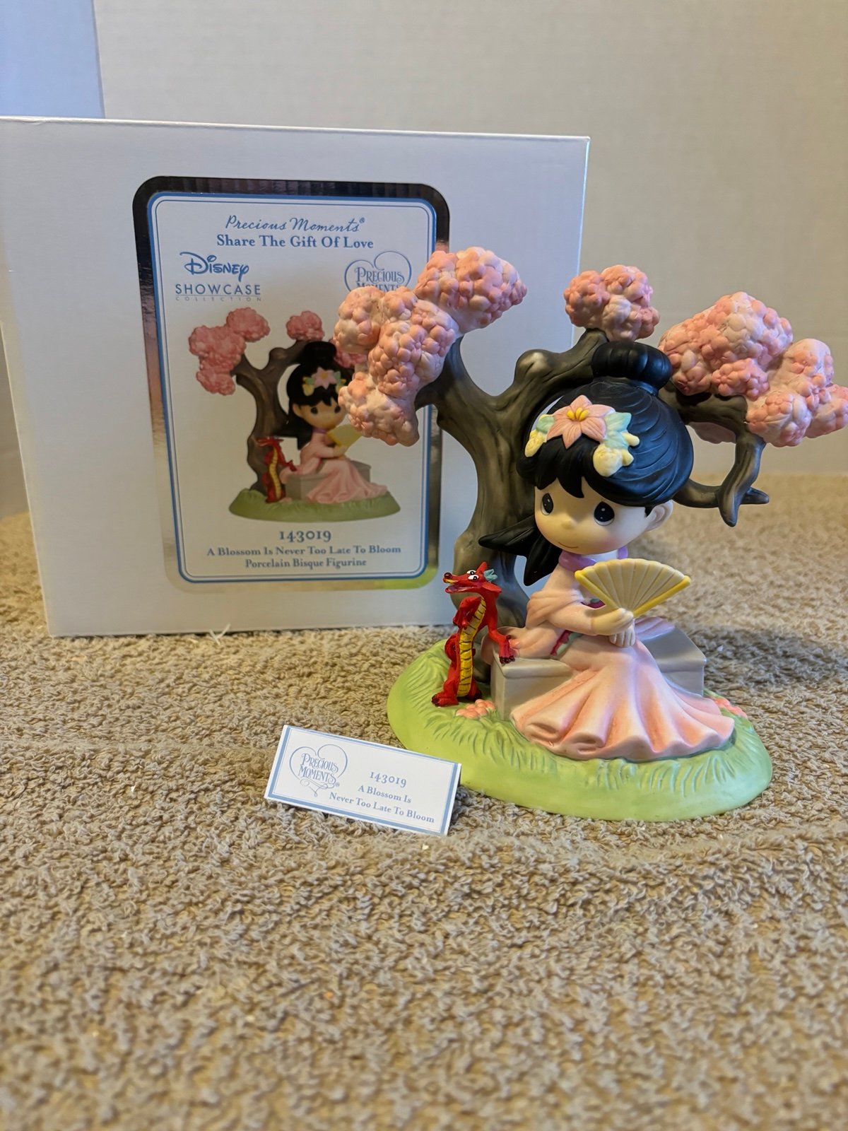 Precious Moments Disney Mulan “A Blossom Is Never Too Late To Bloom.” FIRM!