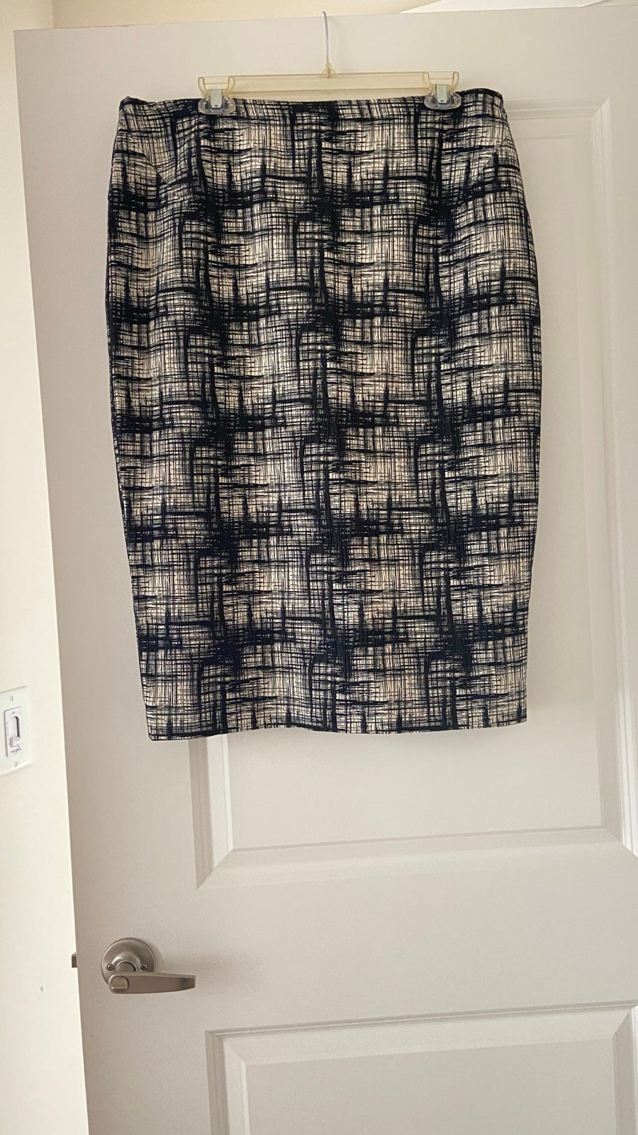 RAOUL BEAUTIFUL BLACK/WHITE MIDI SKIRT SIZE 14 NWT