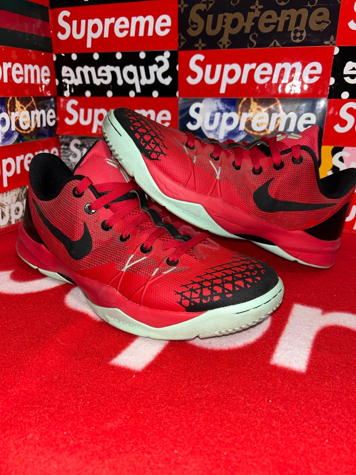 Nike ZOOM KOBE VENOMENON 4 'UNIVERSITY RED' 635578-003 size 10