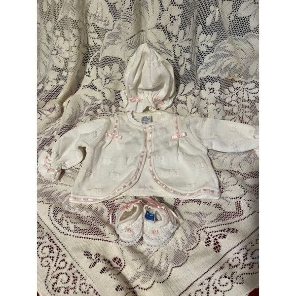 RN Portugal Baby Girl White/Cream Knit/Lace Month 3pc Outfit
