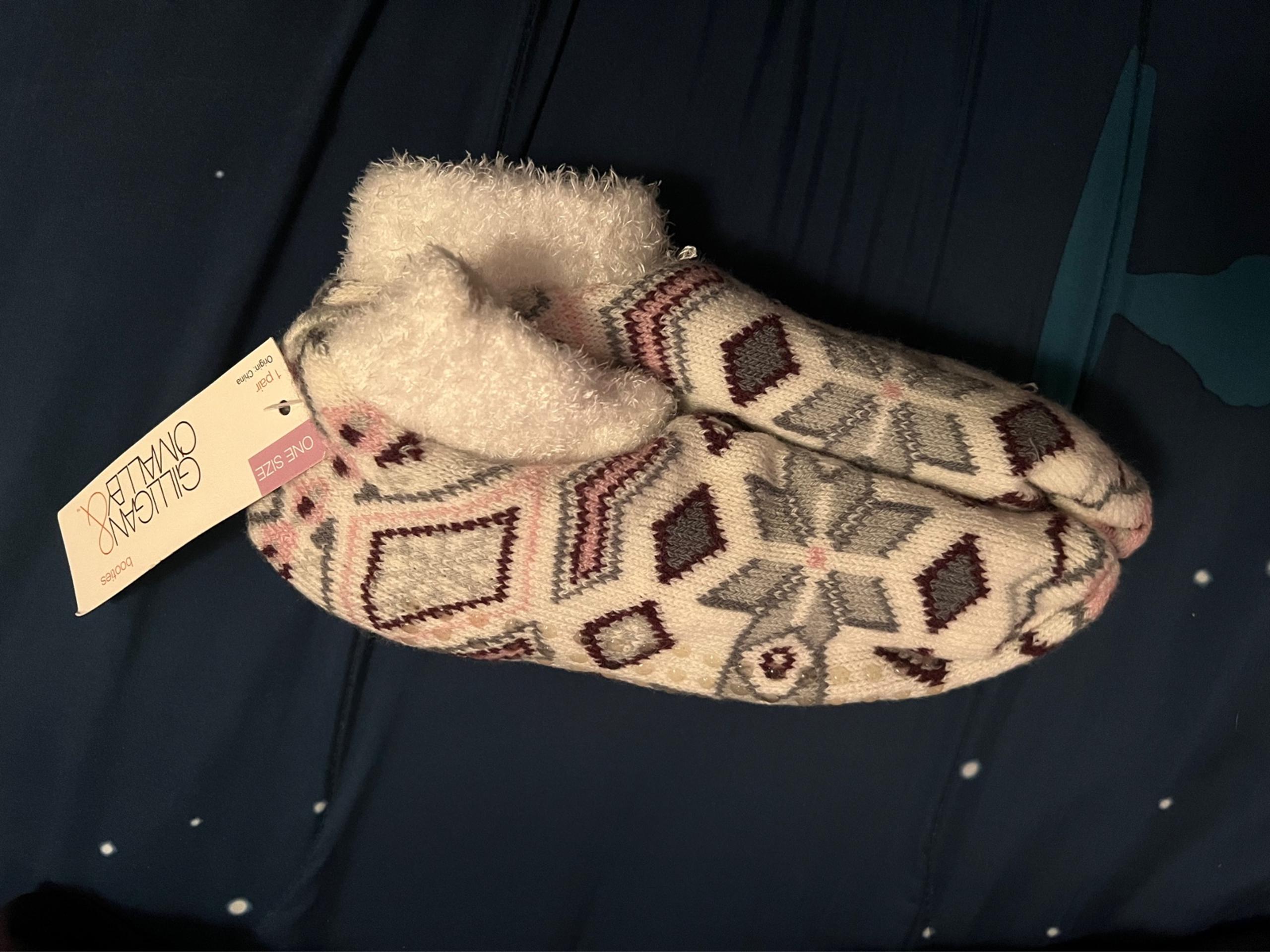 Warm boot socks with grip brand new!!