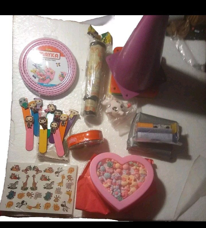 Lot Of Assorted Girls Toys Stocking Stuffers, Party Favors, etc. 27+ items   1.