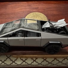 Die-cast Pull-back Pickup Truck Model with Alloy Mountain Bike – Doors Open, Tra