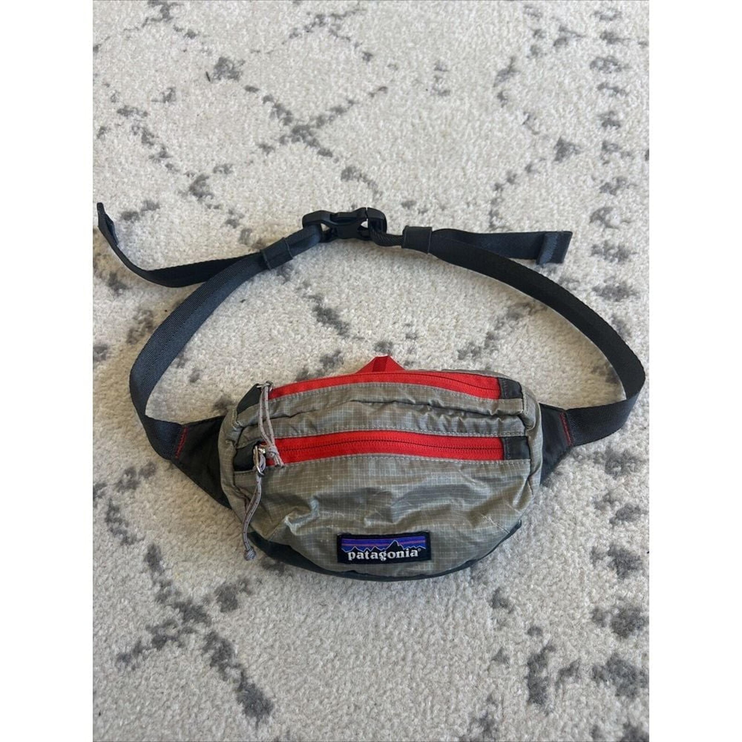 patagonia LIGHTWEIGHT TRAVEL MINI HIP PACK waist Fanny pouch Gray Silver Red