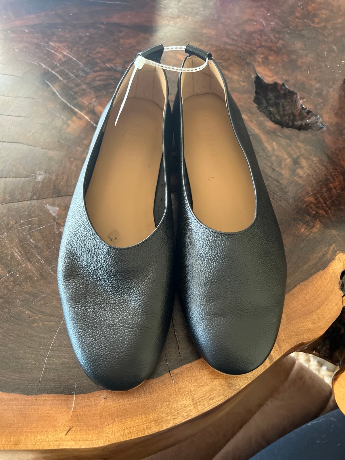 Everlane black leather ballet flats 8.5