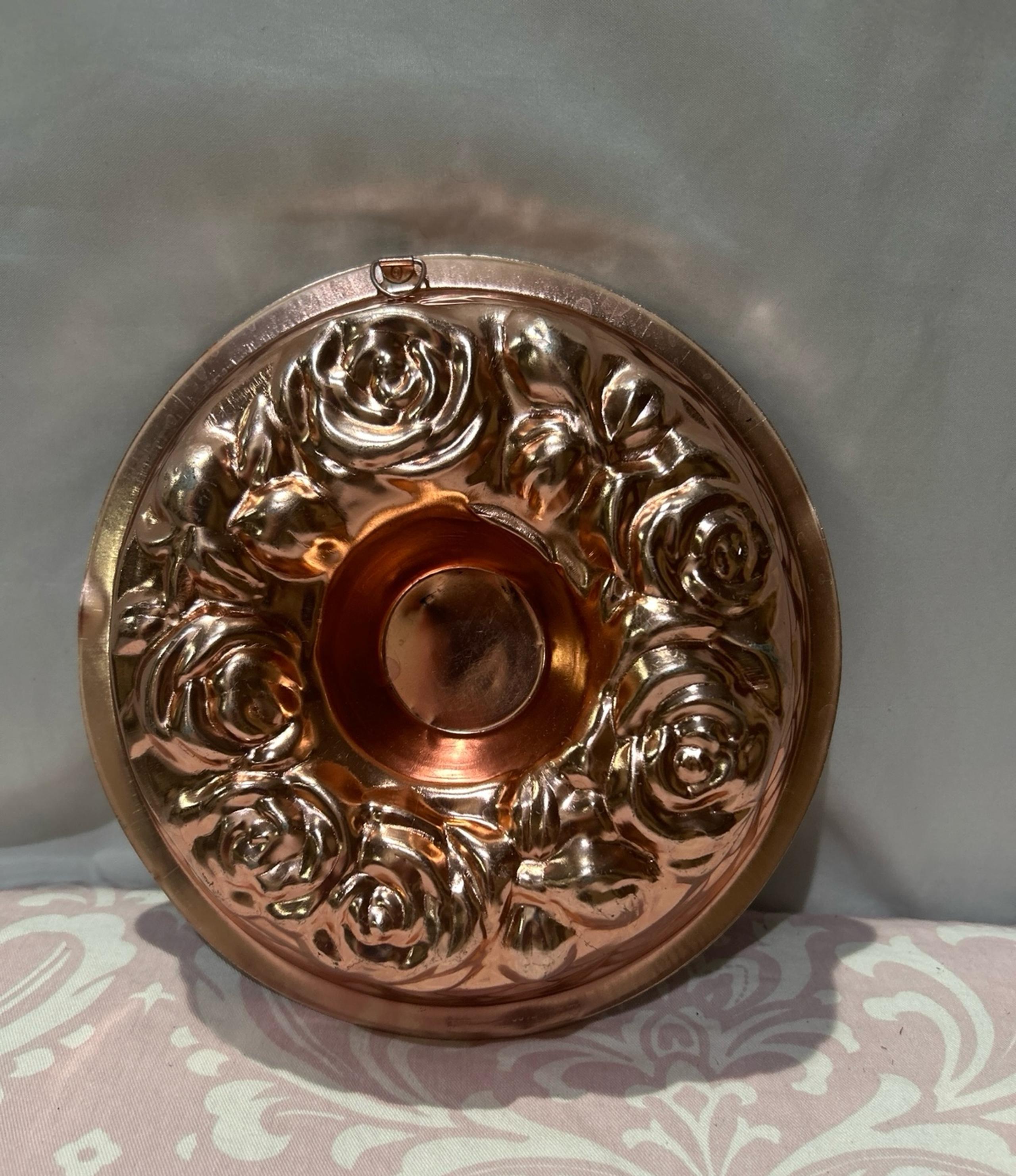 Vintage 1963 JELLO MOLD . Wall Hanging .Roses Round Cooper Metal 5 Cups