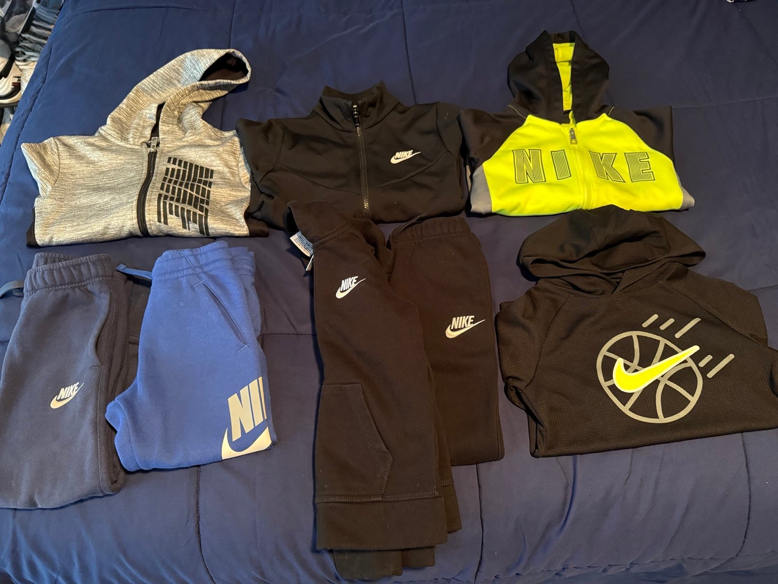 Boys Nike clothes  WHOLE LOT