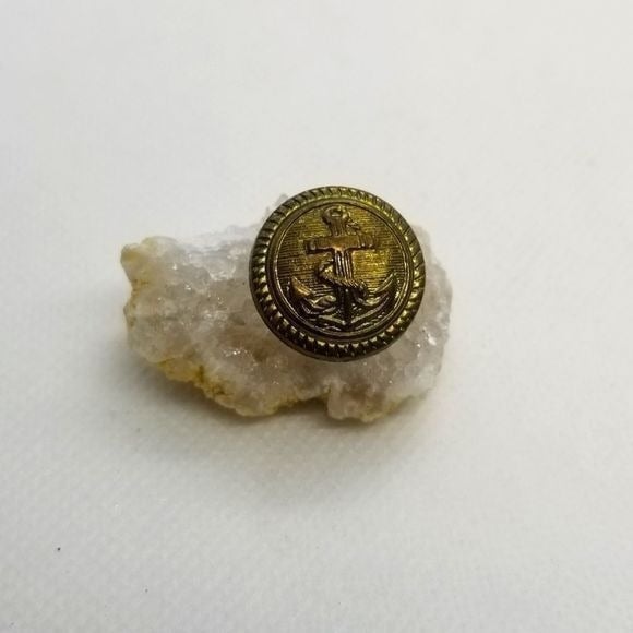 Vintage sailor anchor button