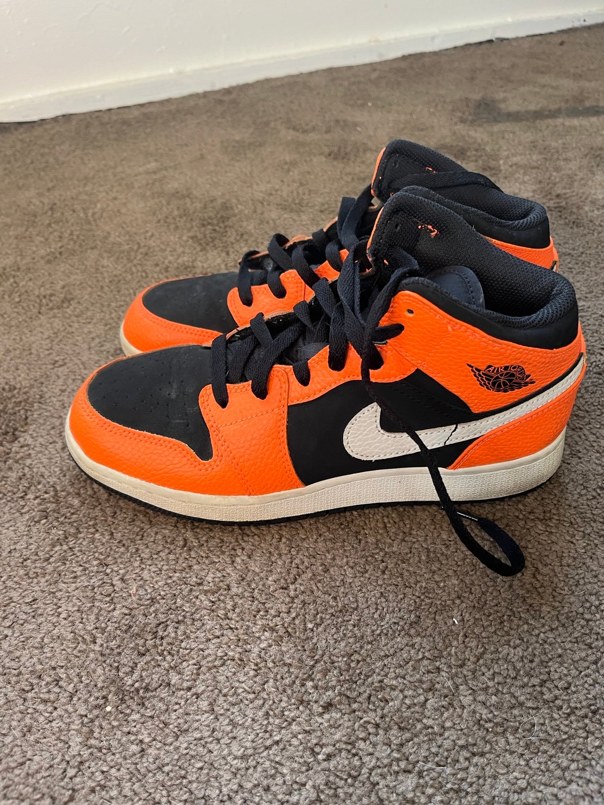 Nike Air Jordan 1 Retro High OG Shoes