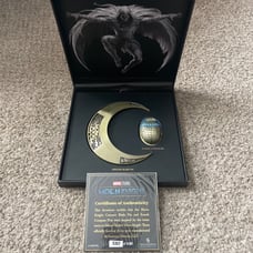 Disney Marvel Moon Knight Magnetic Pin Box Set Exclusive ONLY 10,000 made RARE