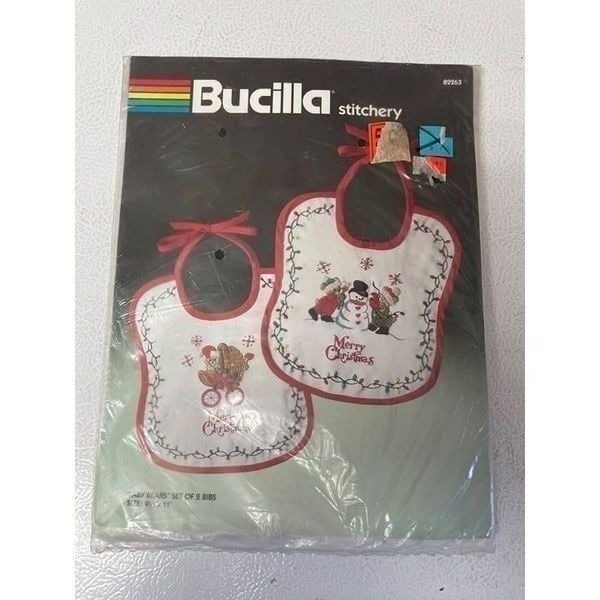 Bucilla Stitchery Baby Bears Set Of 2 Bibs Merry Christmas 9.5 x 11 NOS
