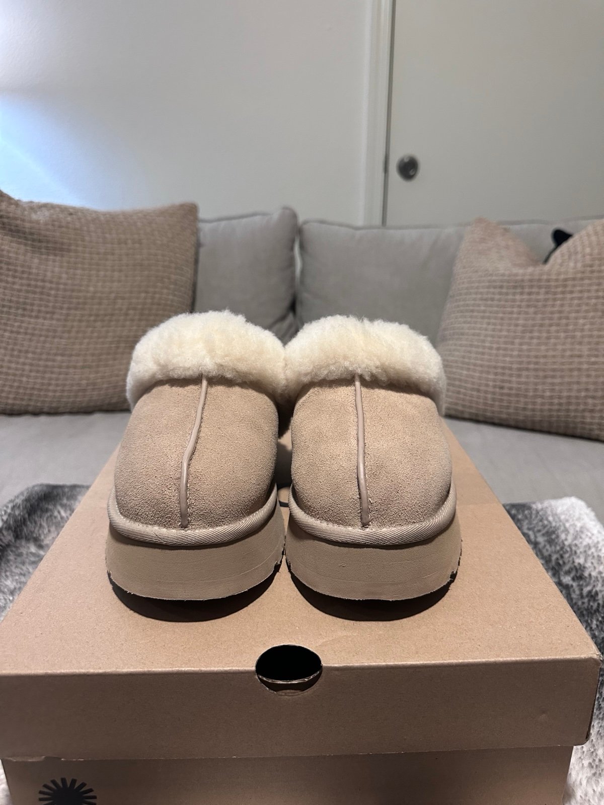 UGG disquette slipper