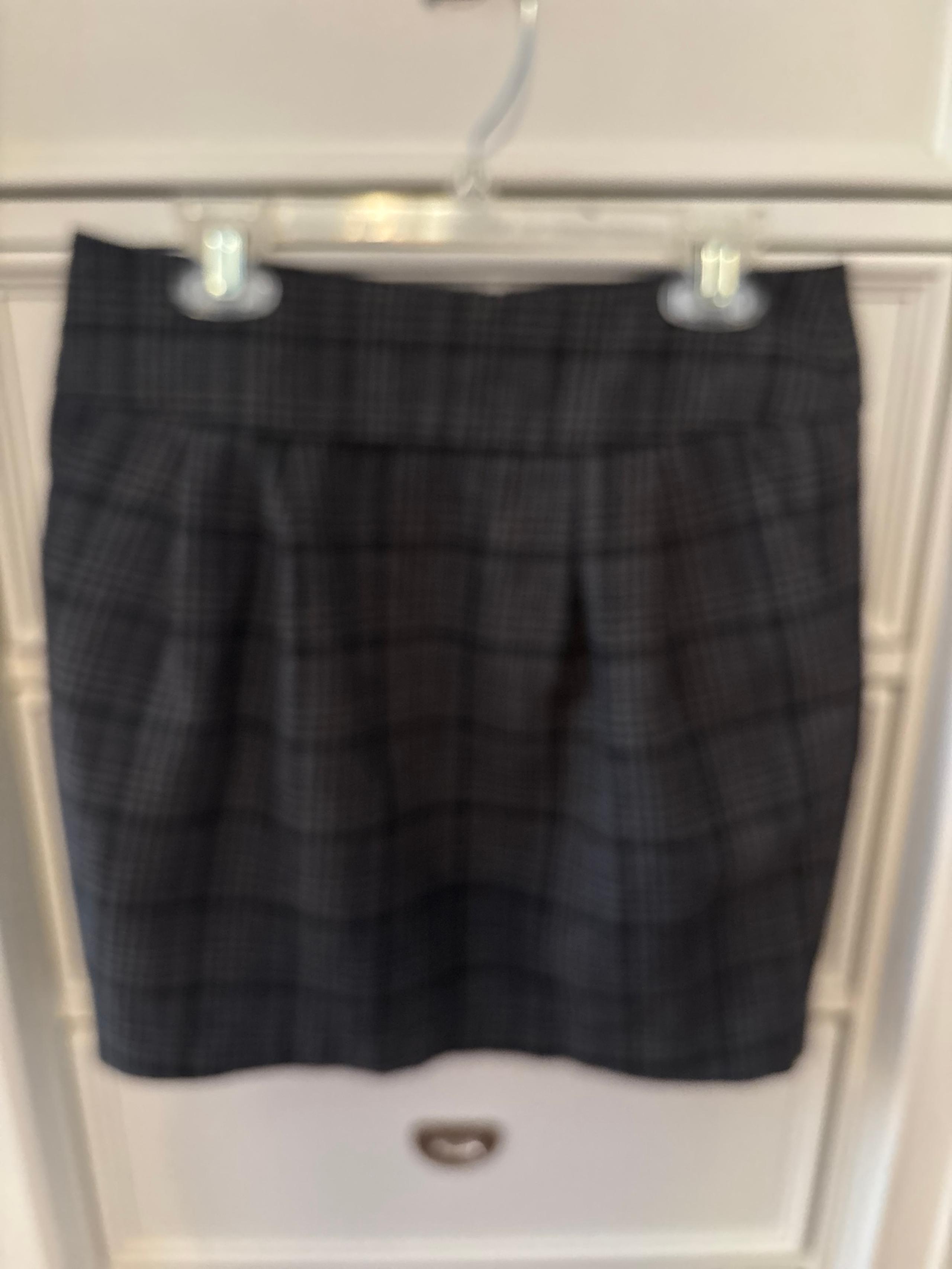 Forever 21 Gray & Black Plaid Lined Short Skirt- Size S/P