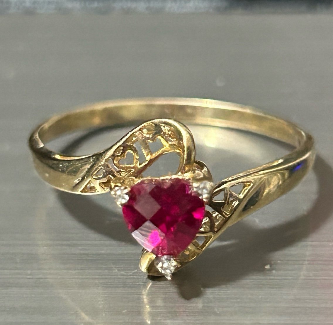 Vintage NIB 10k yellow gold lab grown heart ruby diamonds MOM ring fine jewelry