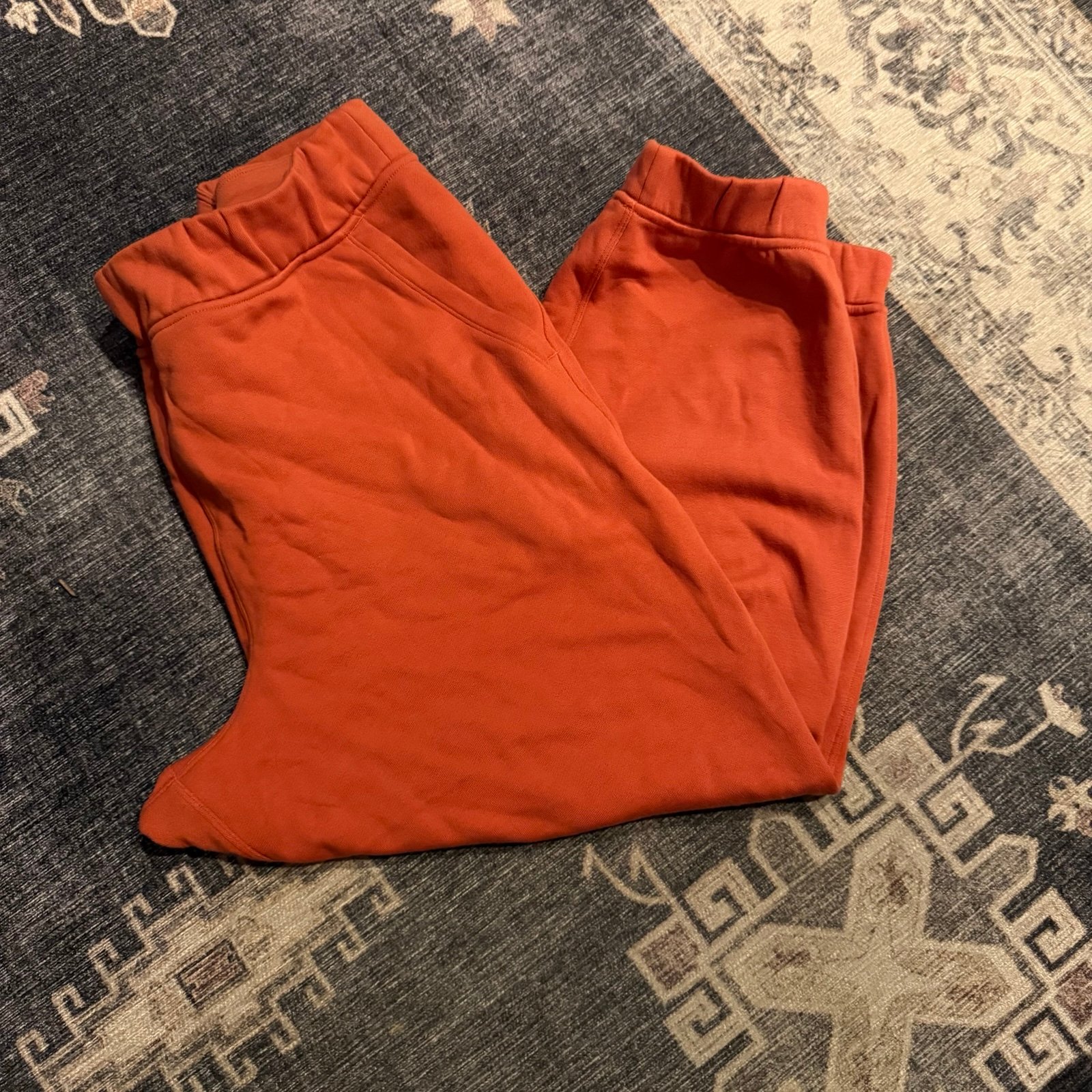 Lululemon scuba joggers