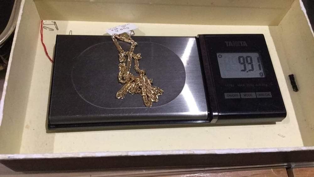 18KARAT JAPAN GOLD NECKLACE 16 inches