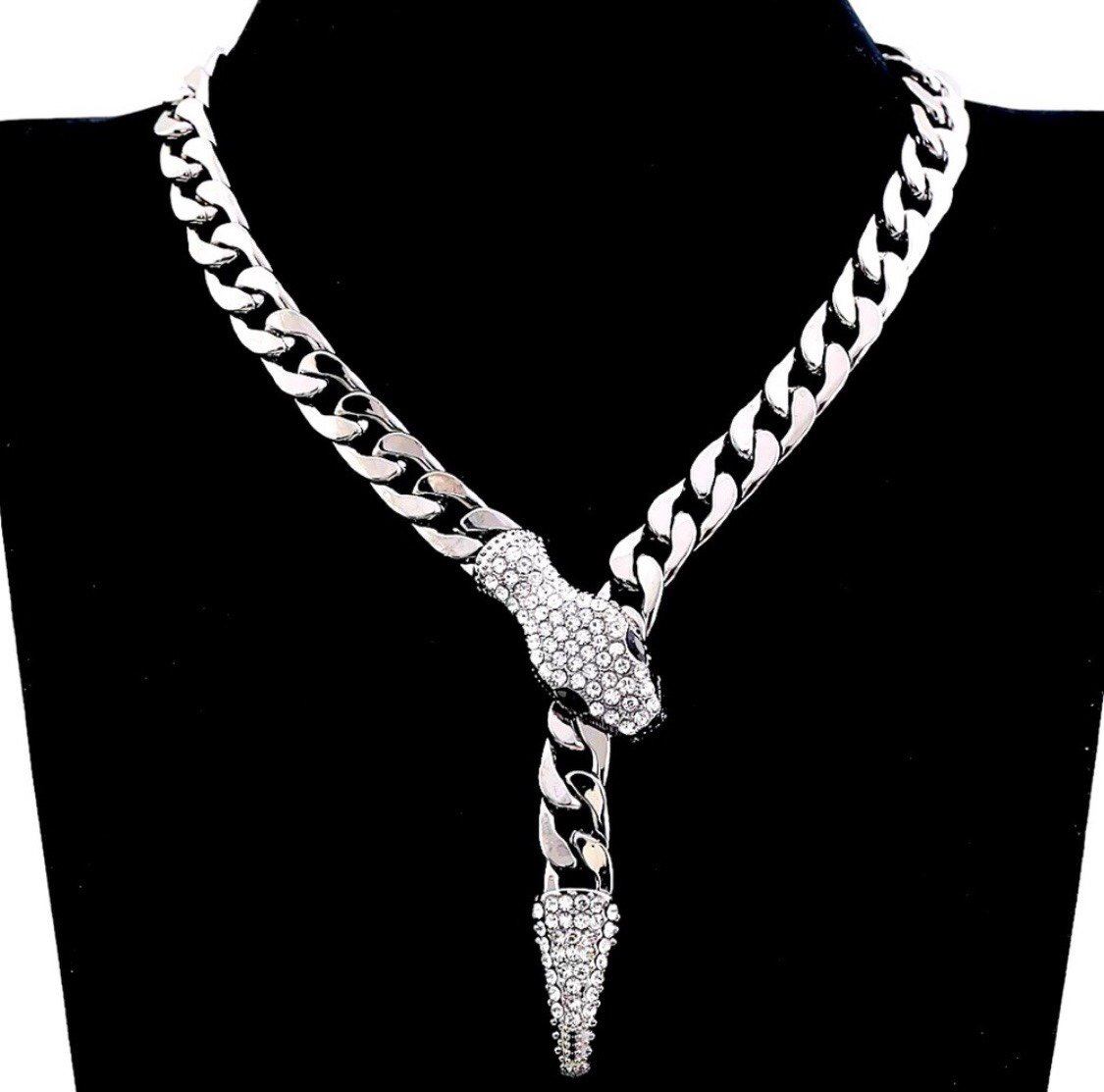 ✨✨18k WGP Snake Cuban Lariat Necklace✨