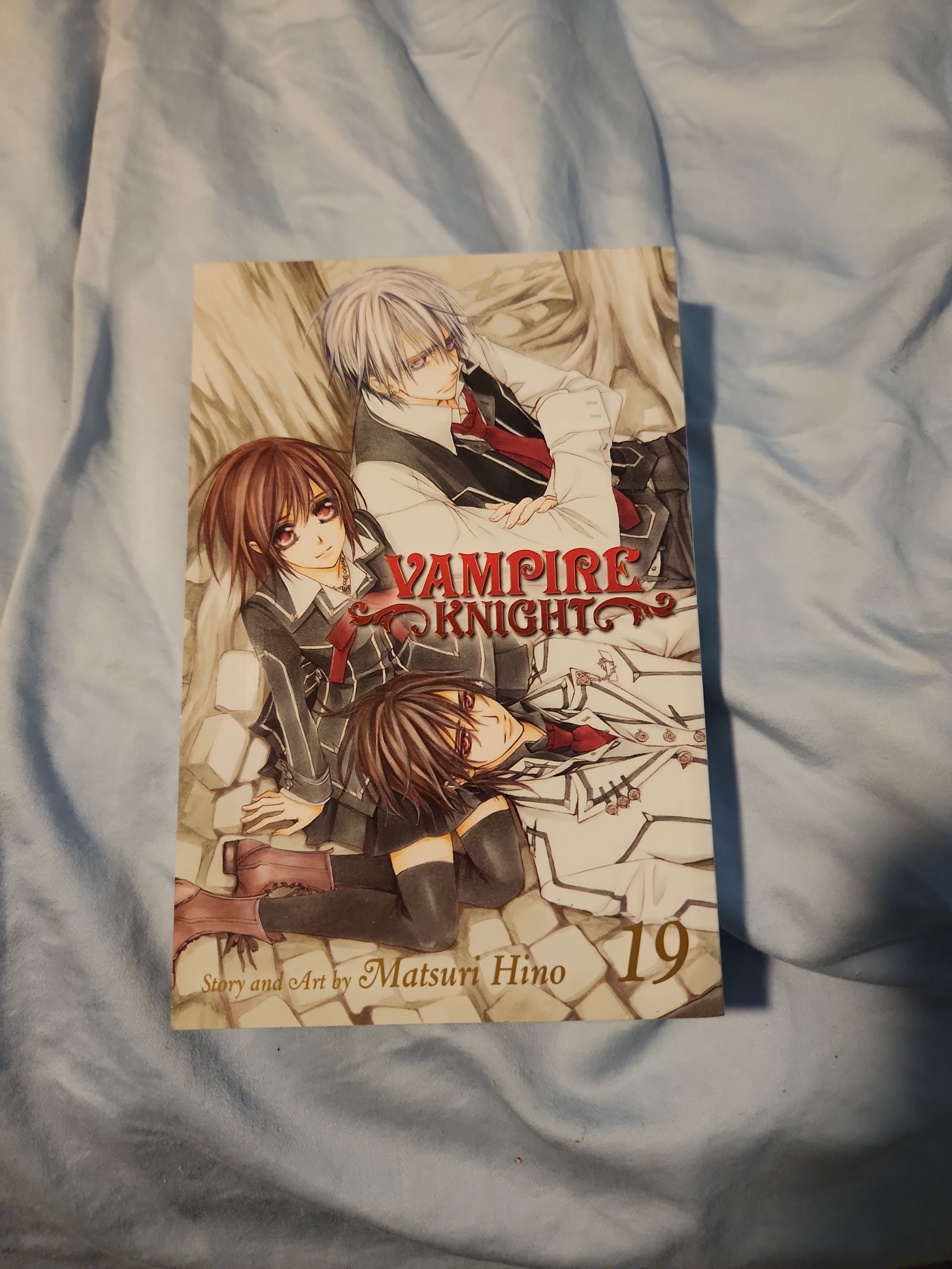 Vampire knight 19 limited