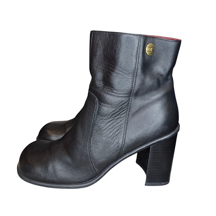 Retro 90s Y2K Black Boots Square Toe Chunky Block Heel Sz 10 Tommy Hilfiger