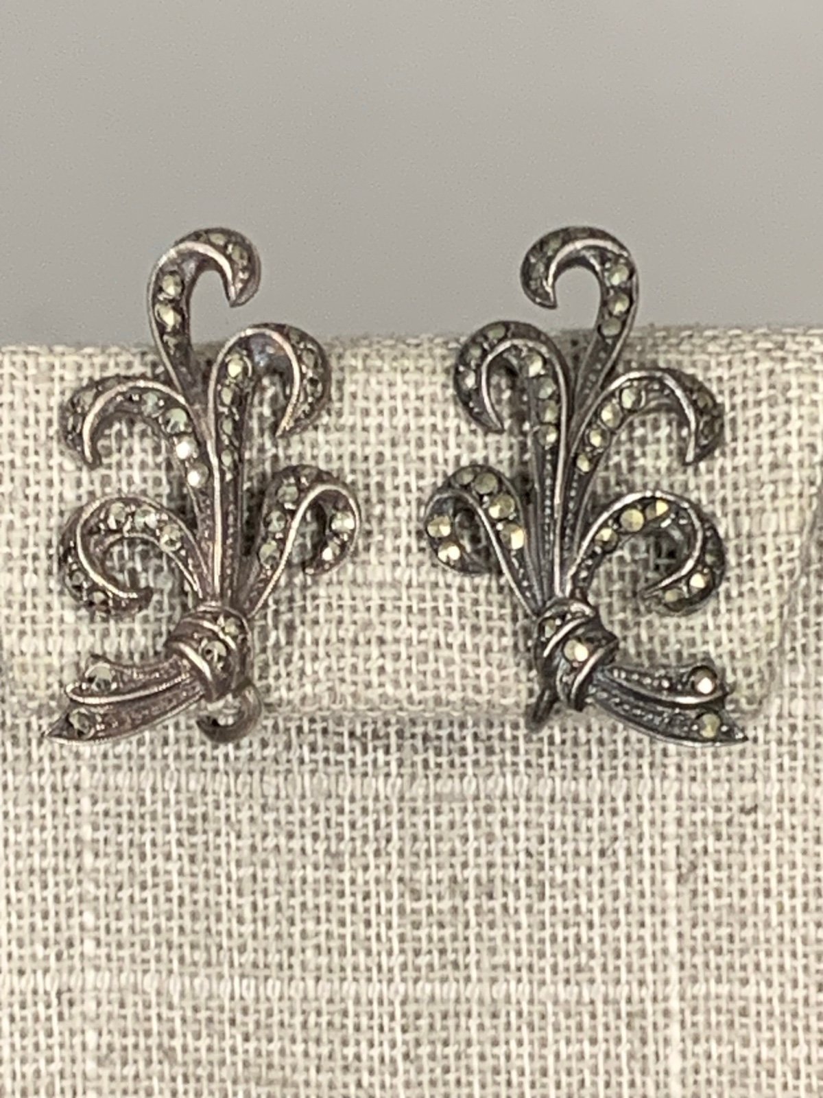 Fabulous Vintage Sterling Silver 925 Marcasite Screw Back Earrings