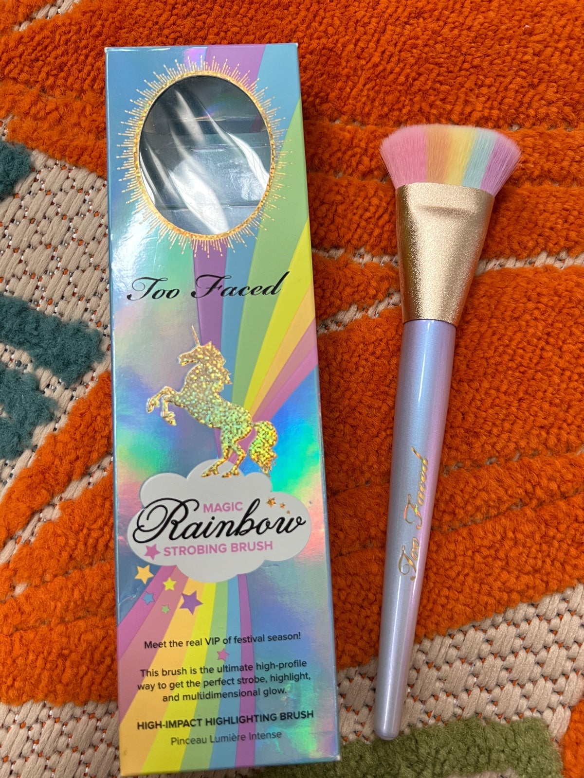 NEW Too Faced Magic Rainbow Strobing Brush LIMITED EDITION