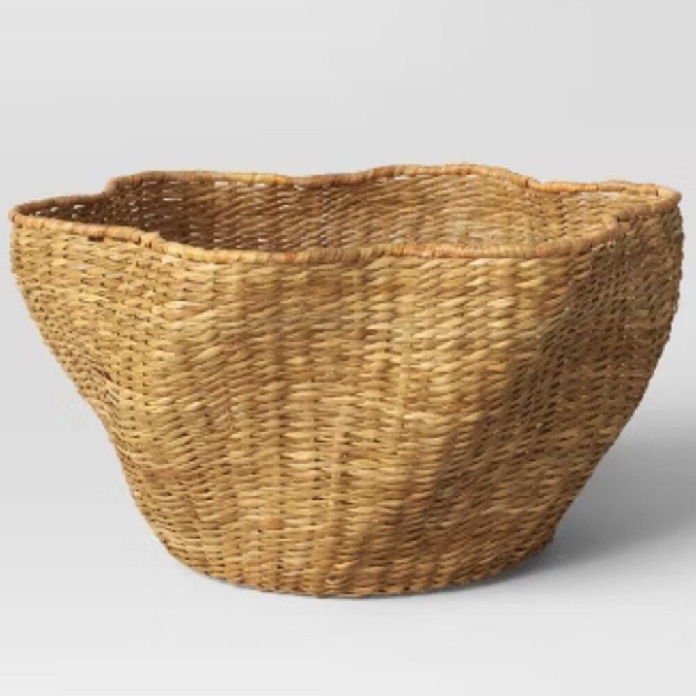 Threshold designed with Studio McGee Woven Scallop Edge Basket Small NWT