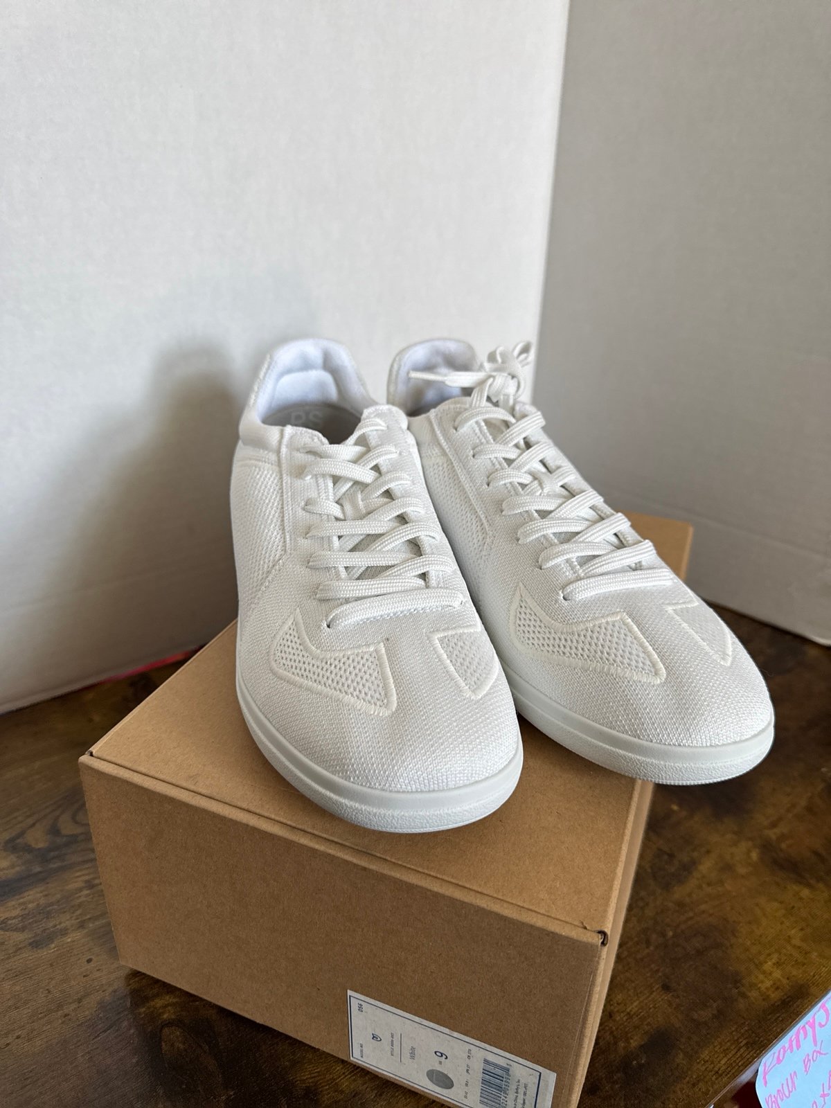 Rothy’s Men’s The RS01 Sneaker Lace Up White Size 9 NEW