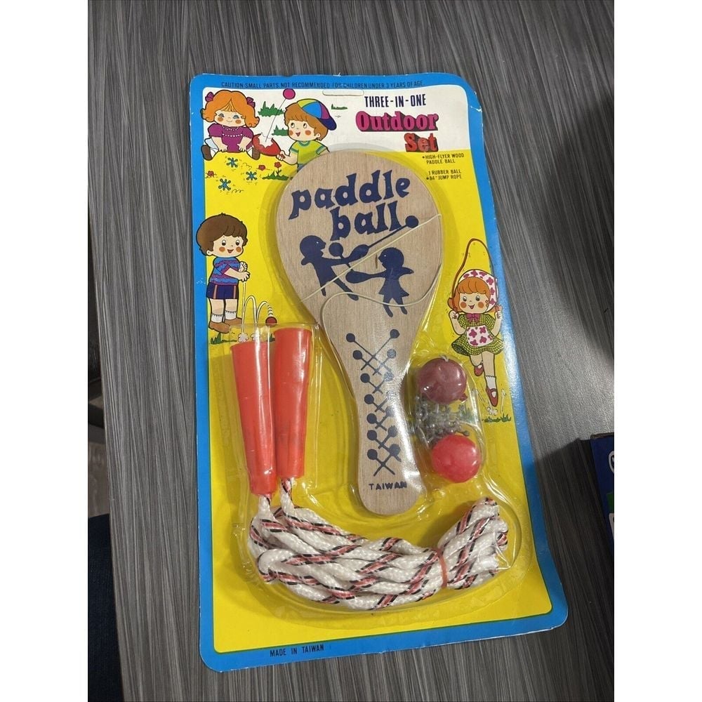 Rhode Island Novelty Game Toys - HIGH FLYER PADDLE BALL (9 inch) Out Door- New