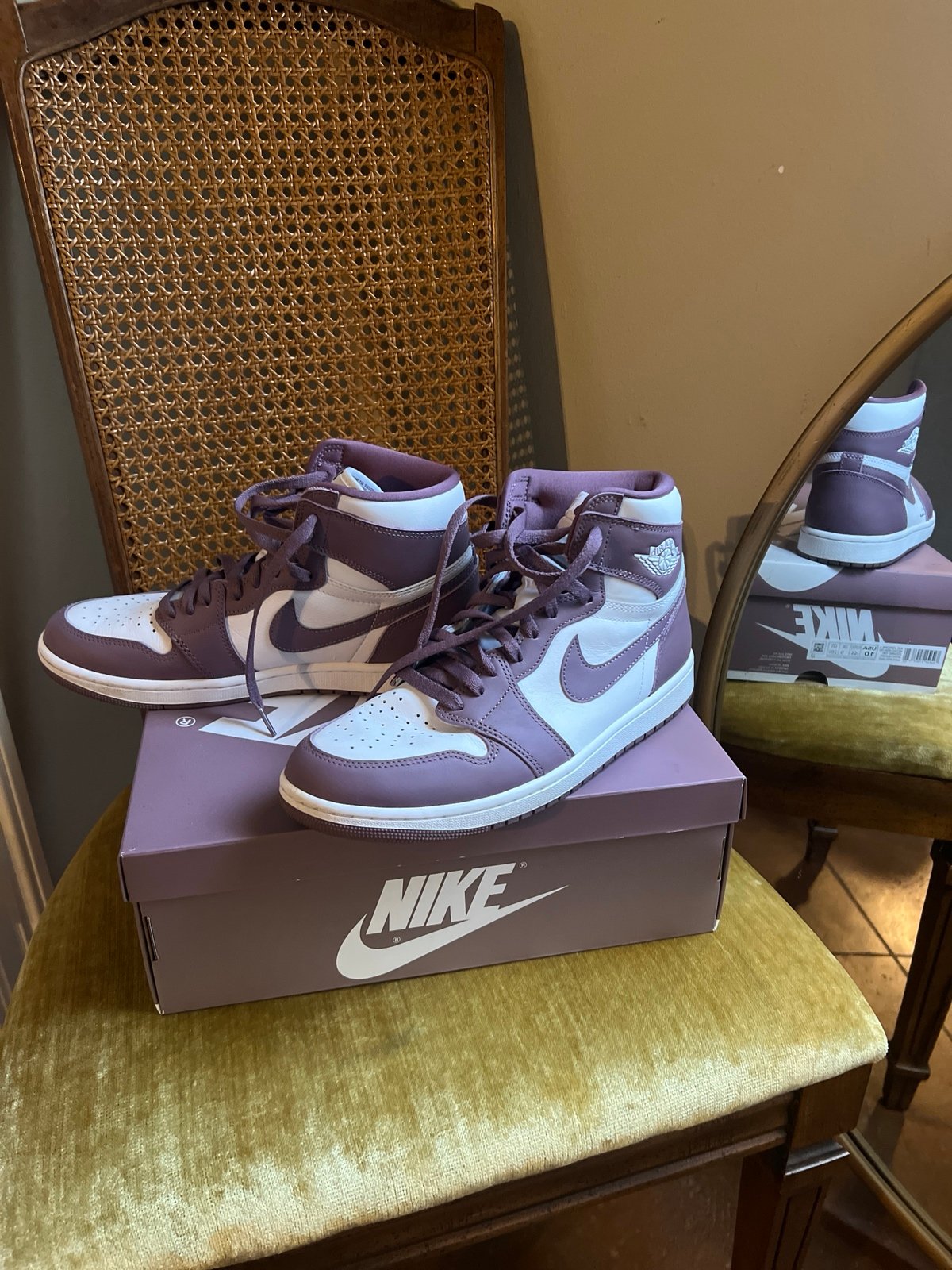 Jordan 1 Retro High OG Mauve Men's Shoe