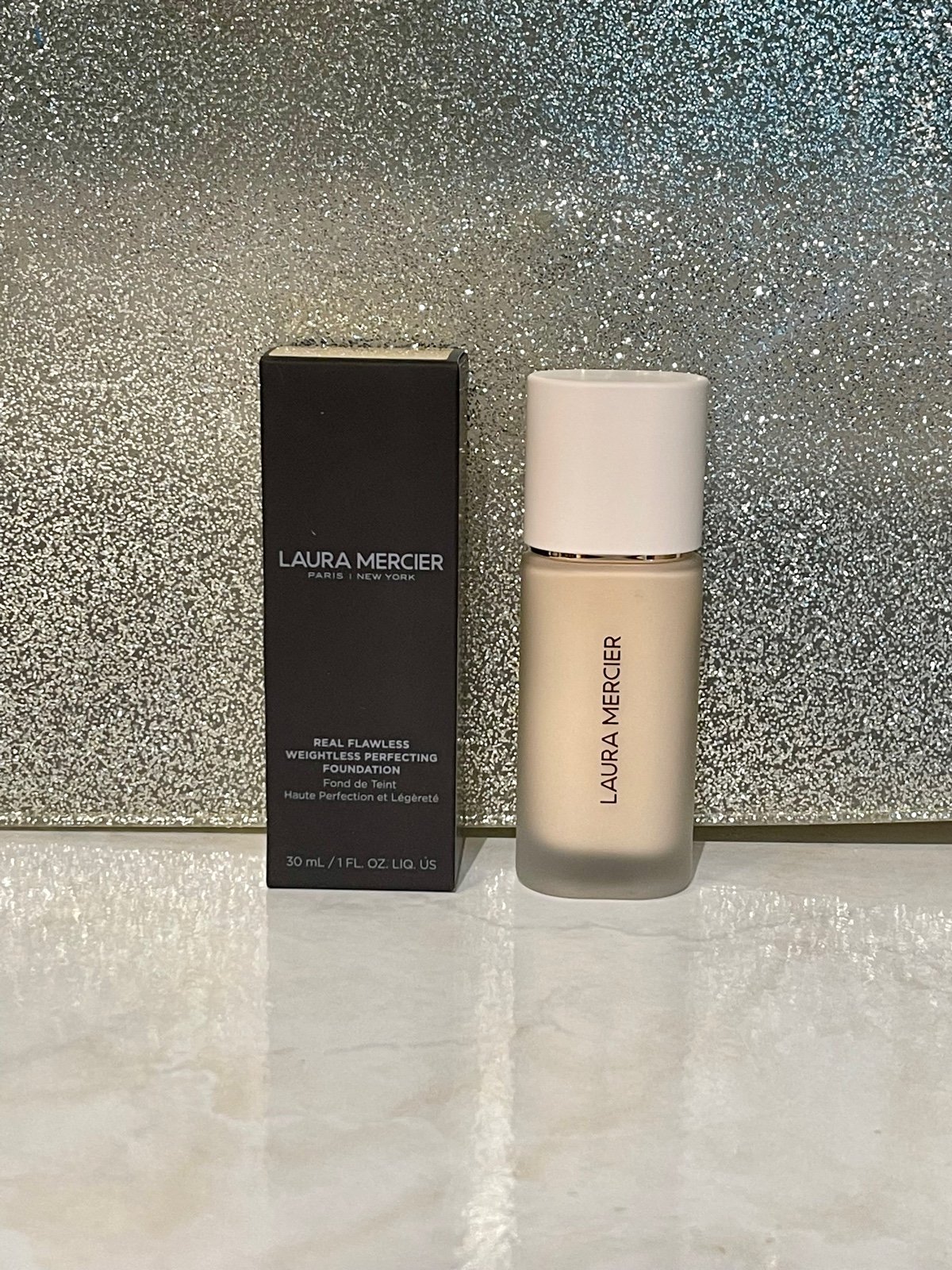 Laura Mercier Real Flawless Weightless Perfecting Foundation 0N1 Silk