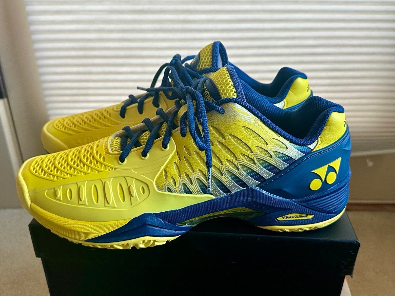 Yonex Eclipsion Men's Vibrant Yellow and Navy Athletic Tennis Shoes