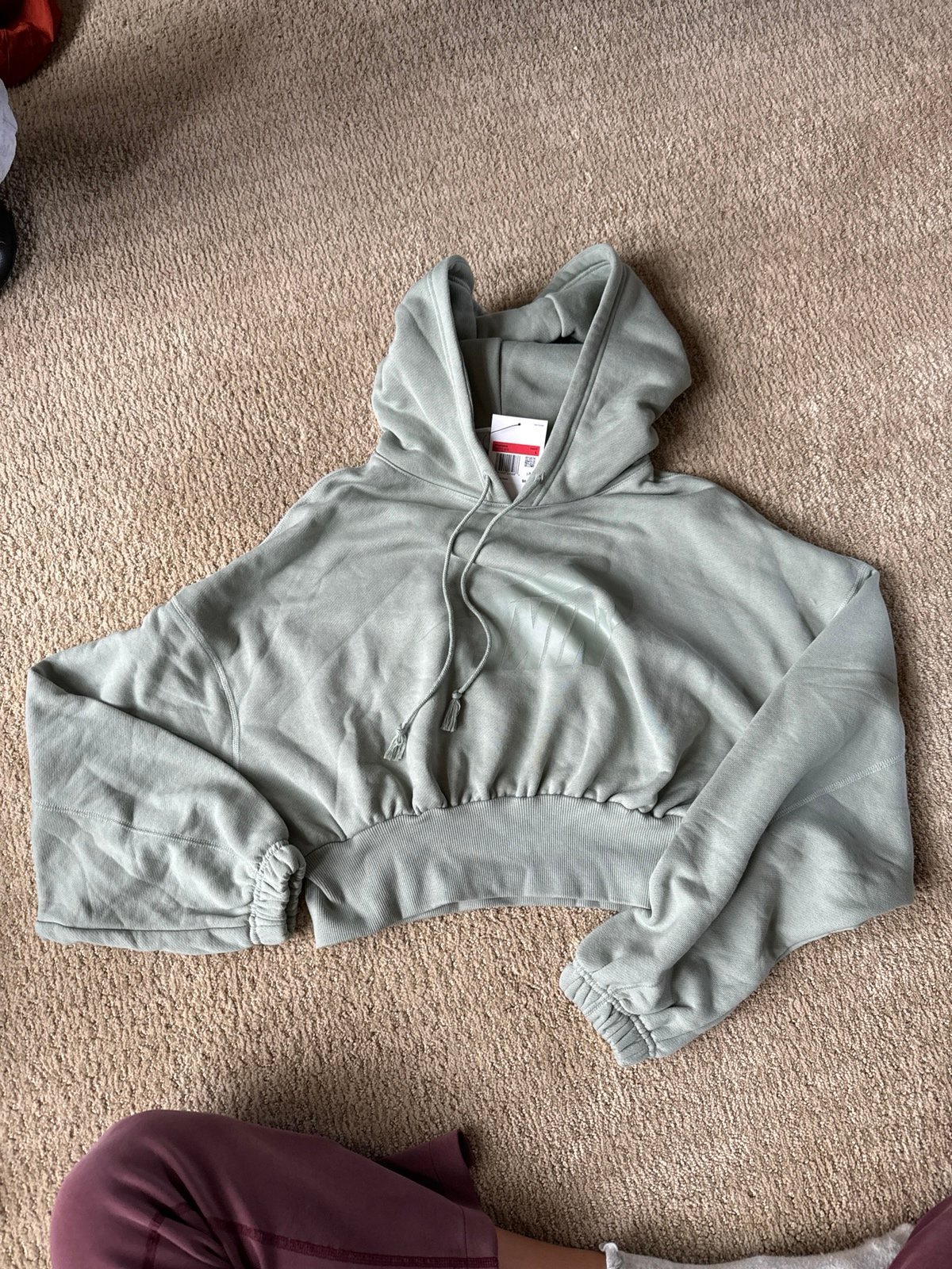 Cropped Nike hoodie