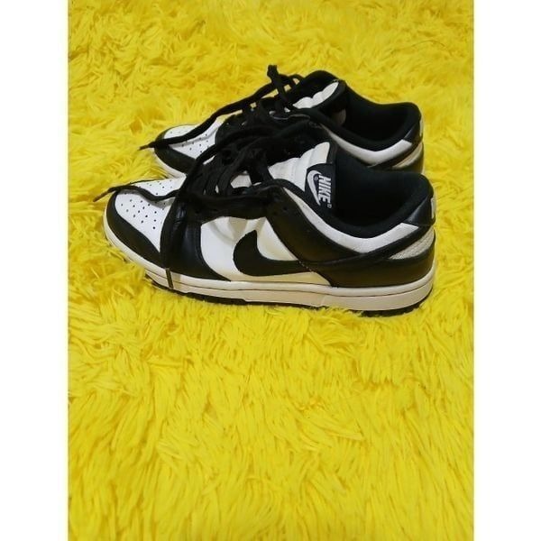 Nike dunk low top sneakers womens size 6.5 panda black white sneakers