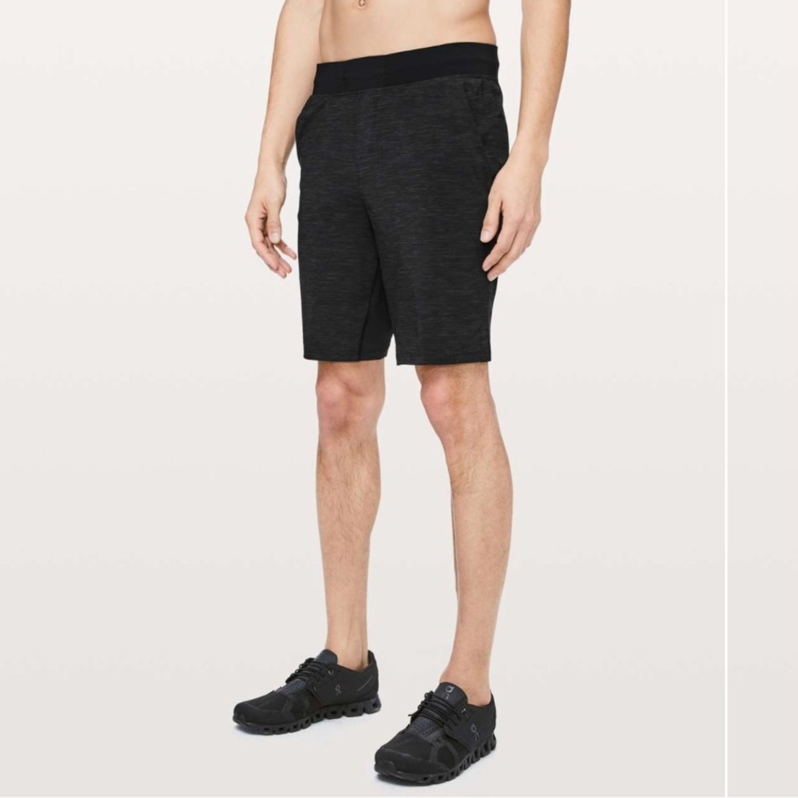 Lululemon Mens T.H.E. Short Linerless 9” Deep Coal Black Athletic Shorts Size M