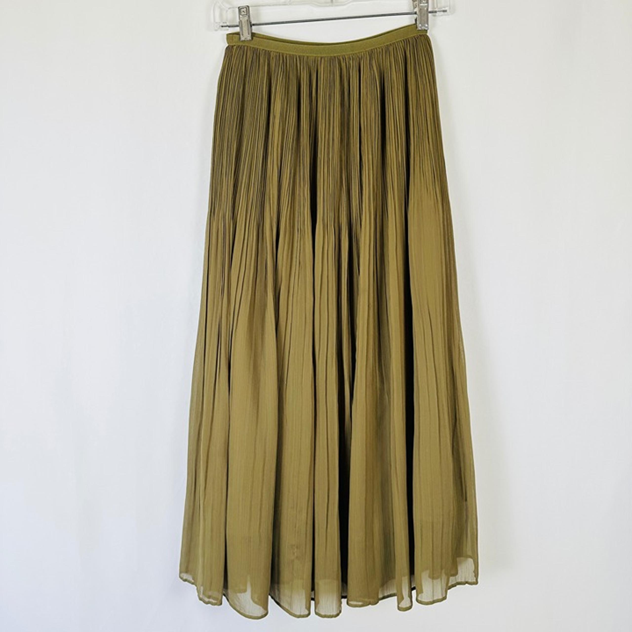 Uniqlo Skirt Women's Small Olive Pleated Chiffon Flair Flowy Boho Career Preppy