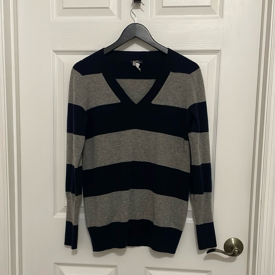 J.Crew women’s navy and grey striped cashmere vneck sweater