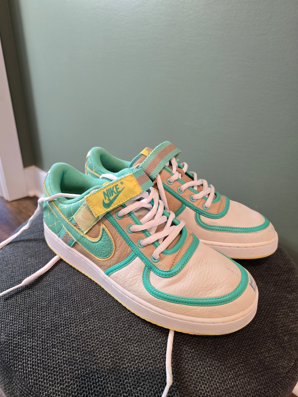Nike vandal low premium mens sneakers 10,5 sz