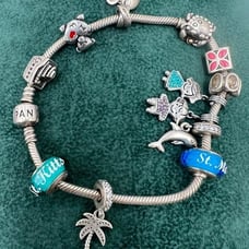 (Super Rare!) VTG Authentic 9 L Pandora Bracelet with twelve 925 Sterling Charms