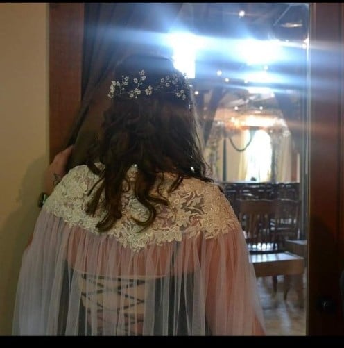 wedding veil/cape white