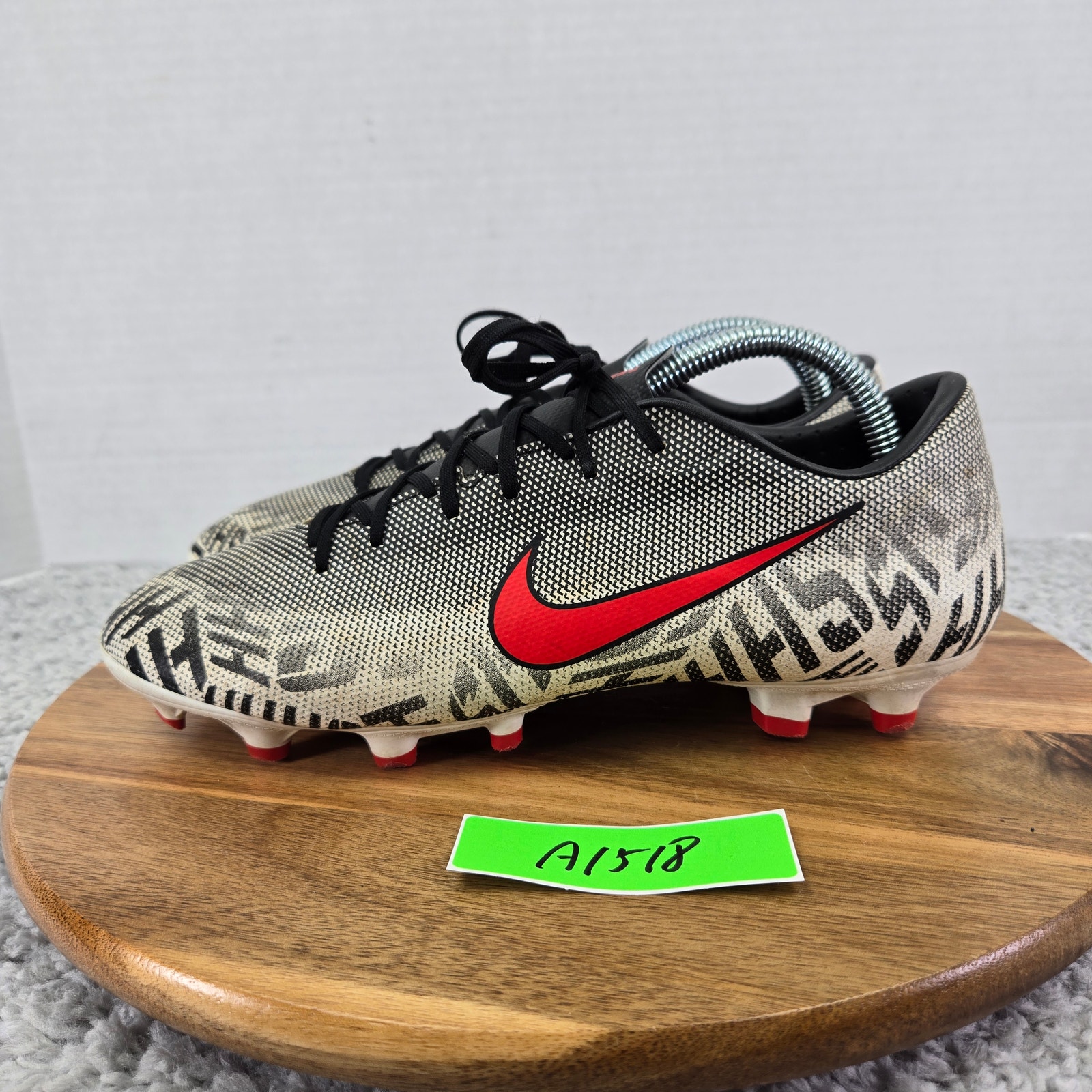 Nike Mercurial Vapor 12 NJR Neymar Jr Academy MG Soccer Cleat Men 7.5 AO3131-170