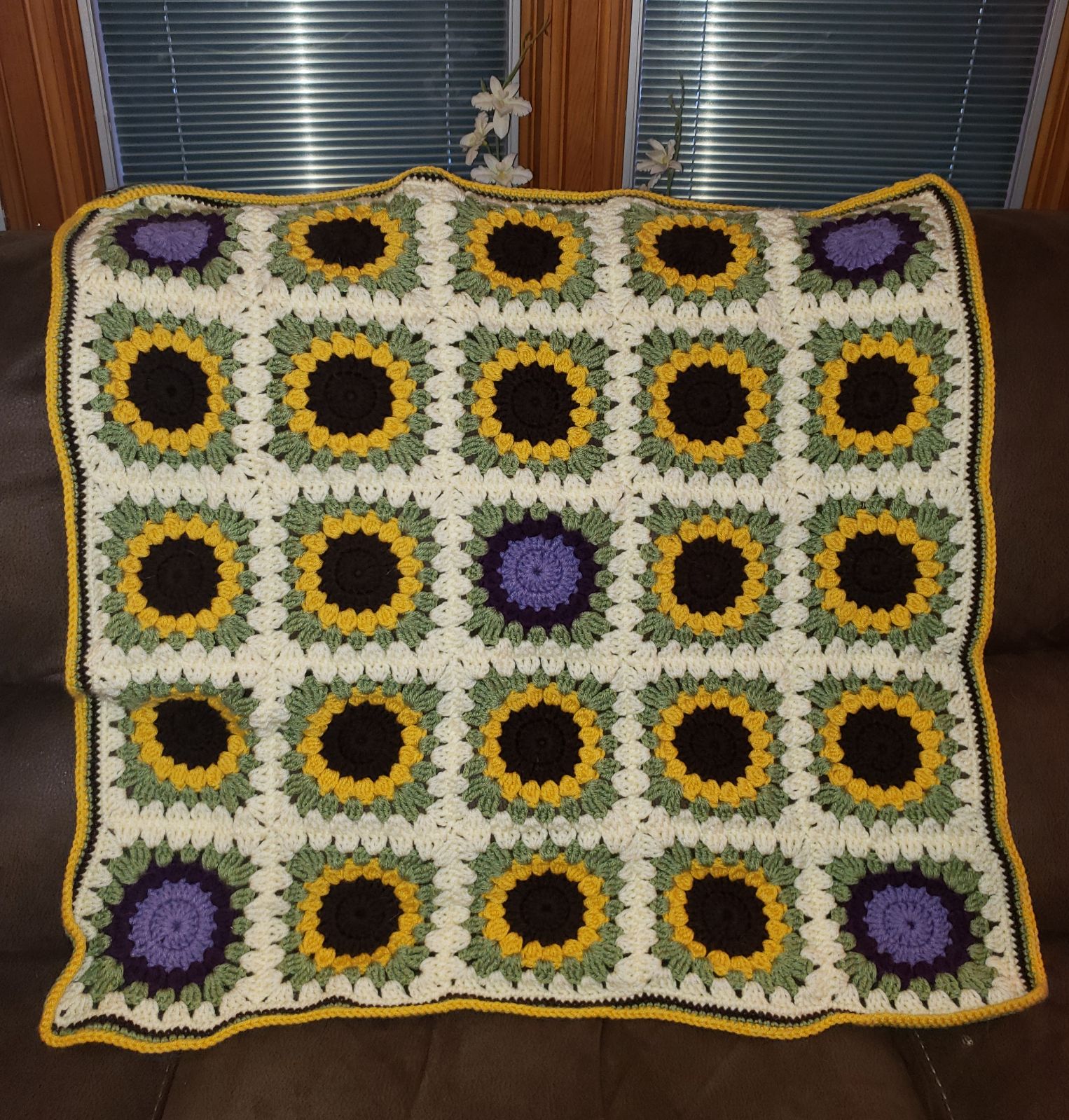 Baby blanket or lapghan